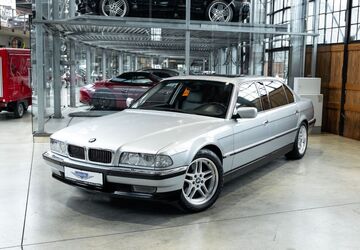 BMW 750 60.070 km 34.890 &euro; Düsseldorf 40591