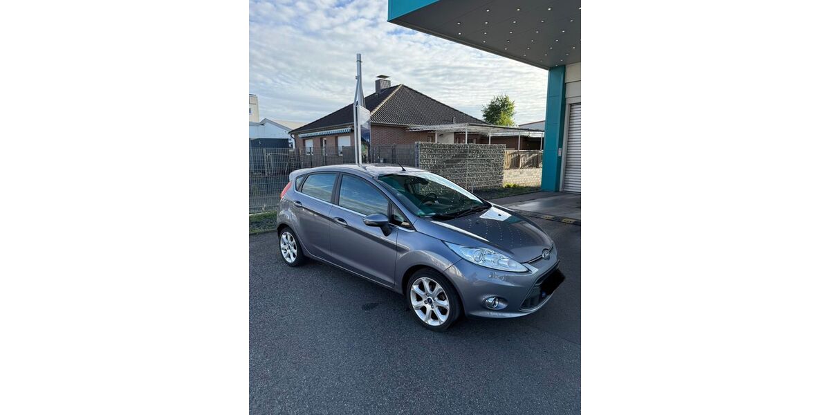 Ford Fiesta 114.000 km 6.000 &euro; Grevenbroich 41515