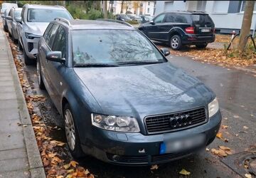 Audi A4 198.000 km 2.599 &euro; Remscheid 42857