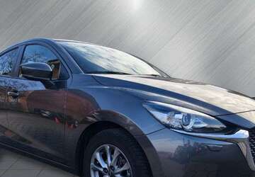 Mazda 2 32.032 km 13.990 &euro; Mülheim an der Ruhr 45473