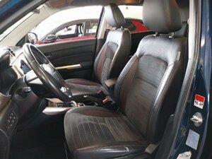 Suzuki Vitara 1.6 Limited 4x4 Pano Navi SHZ Kam 59.300 km 16.740 &euro; HAAN 42781