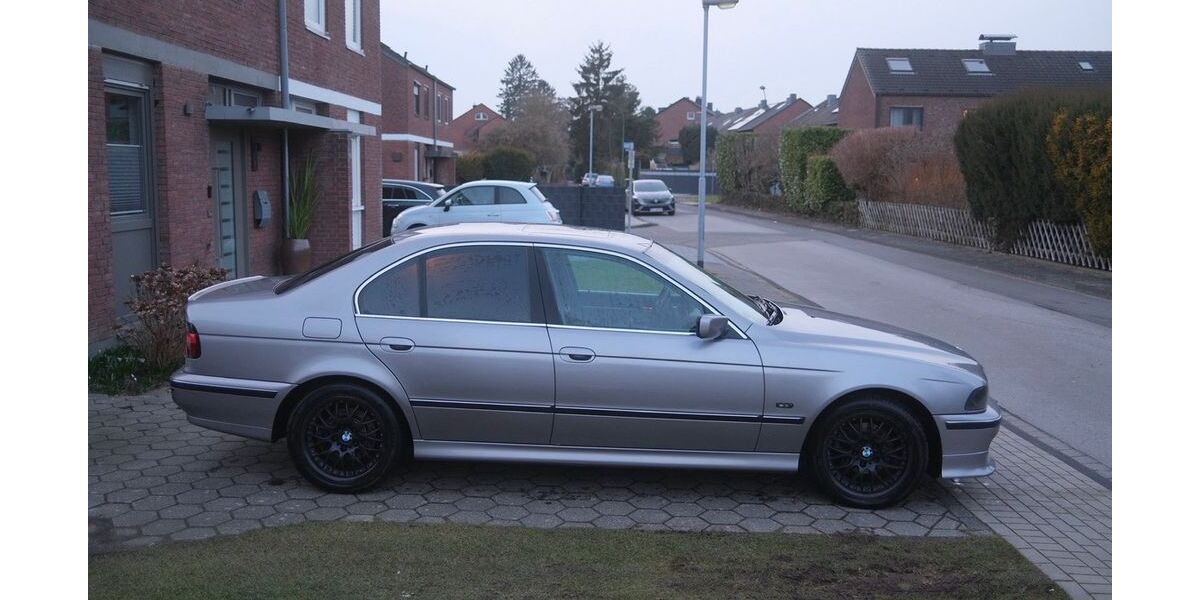 BMW 523 260.000 km 3.000 &euro; Kempen 47906