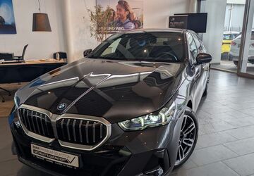 BMW 550 12.999 km 69.970 &euro; Duisburg 47119