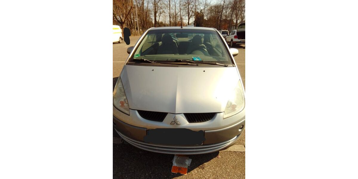 Mitsubishi Colt 103.000 km 2.500 &euro; Mönchengladbach 41238