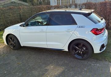 Audi A1 1.250 km 30.900 &euro; Solingen 42653