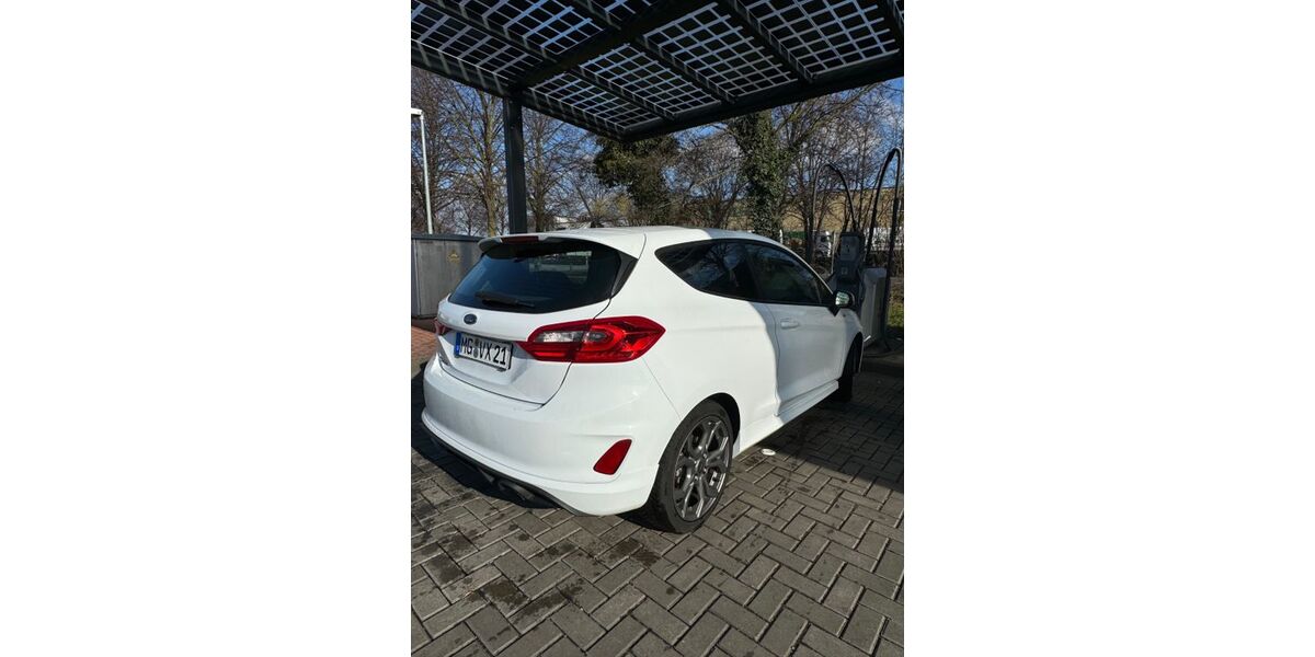 Ford Fiesta 115.000 km 8.600 &euro; Mönchengladbach 41068