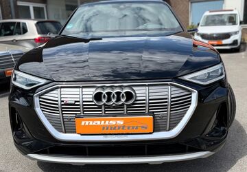 Audi e-tron 82.200 km 27.580 &euro; Düsseldorf 40549