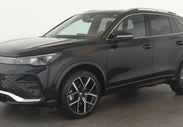 VW Tiguan 15.700 km 45.784 &euro; Düsseldorf 40233