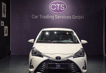 Toyota Yaris 97.966 km 11.900 &euro; Düsseldorf 40476