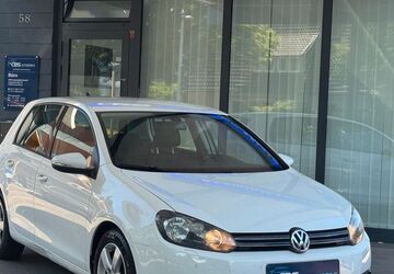 VW Golf 145.982 km 6.900 &euro; Düsseldorf 40599