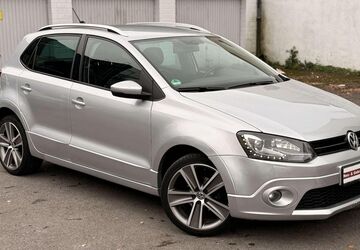 VW Polo 65.332 km 9.490 &euro; Oberhausen 46045