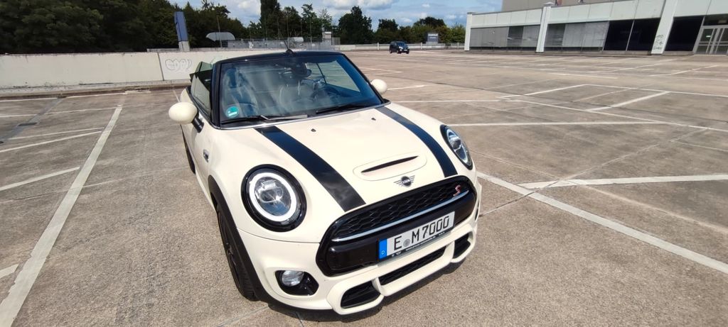 Mini Cooper S Cabrio 82.000 km 19.800 &euro; Oberhausen 46047