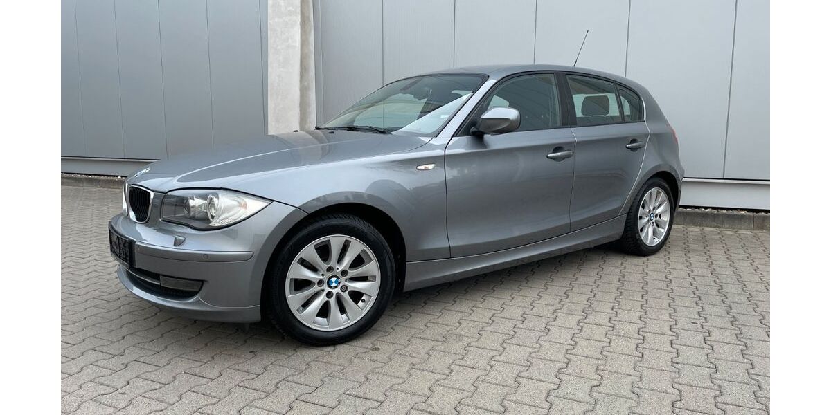 BMW 118 123.000 km 4.900 &euro; Düsseldorf 40231