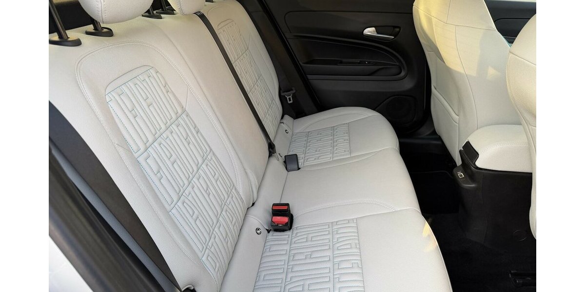 Fiat 600 Hybrid La Prima / KeylessGO / Kamera 26.000 km 18.900 &euro; Mönchengladbach 41066