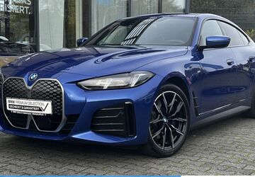 BMW i4 21.751 km 54.770 &euro; Mülheim 45472