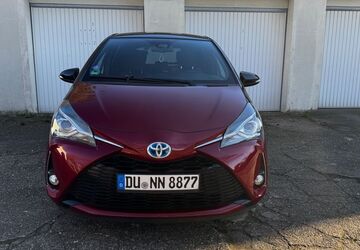 Toyota Yaris 84.300 km 12.990 &euro; Duisburg 47167