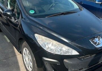 Peugeot 308 146.100 km 2.590 &euro; Wuppertal 42289