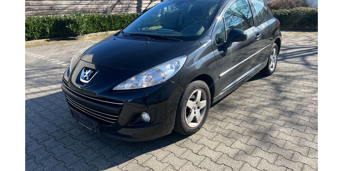 Peugeot 207 149.700 km 2.990 &euro; Mönchengladbach 41063