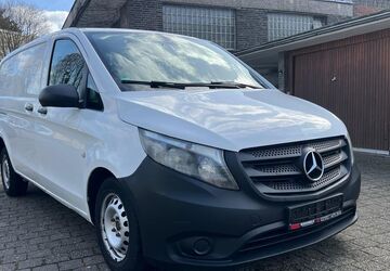 Mercedes-Benz Vito 430.579 km 9.890 &euro; Düsseldorf 40597
