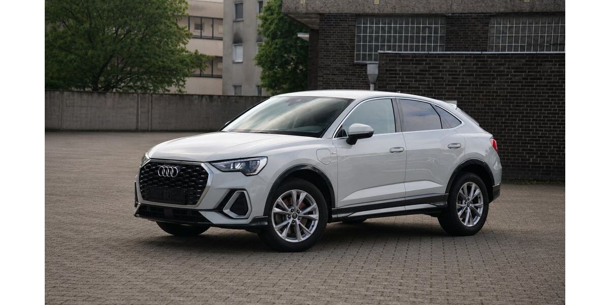 Audi Q3 129.211 km 24.900 &euro; Düsseldorf 40597