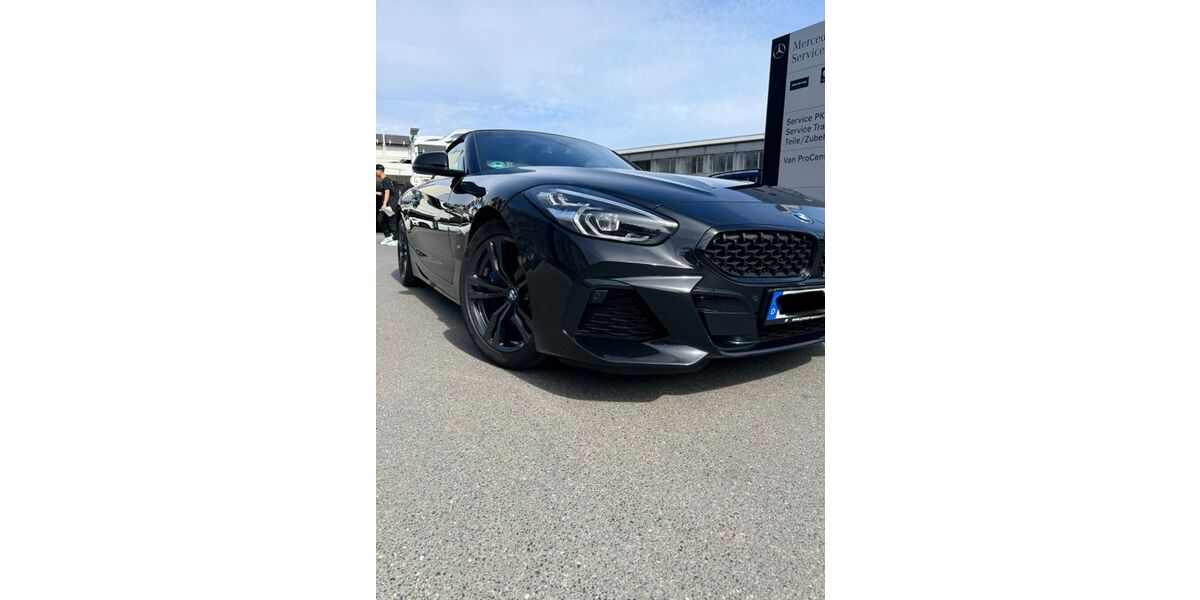 BMW Z4 57.876 km 36.999 &euro; Düsseldorf 40477
