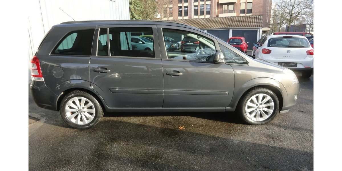Opel Zafira 1,8 Family Navi Klimatr.PDC 7 Sitzer 136.000 km 6.400 &euro; Neuss 41462