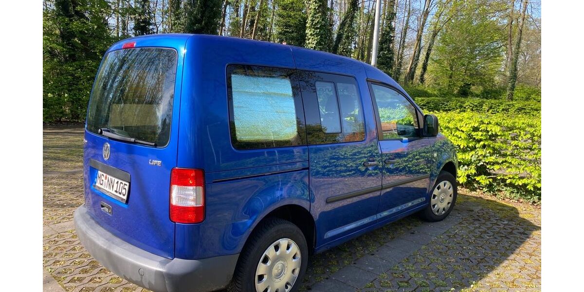 VW Caddy 210.379 km 5.800 &euro; Mönchengladbach 41063