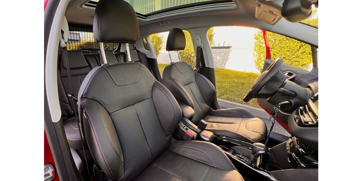 Peugeot 2008 37.500 km 12.950 &euro; Düsseldorf 40625