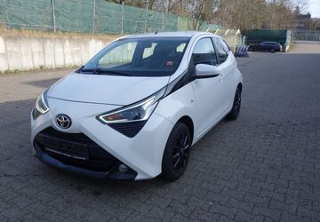 Toyota Aygo (X) 58.781 km 9.250 &euro; Langenfeld 40764