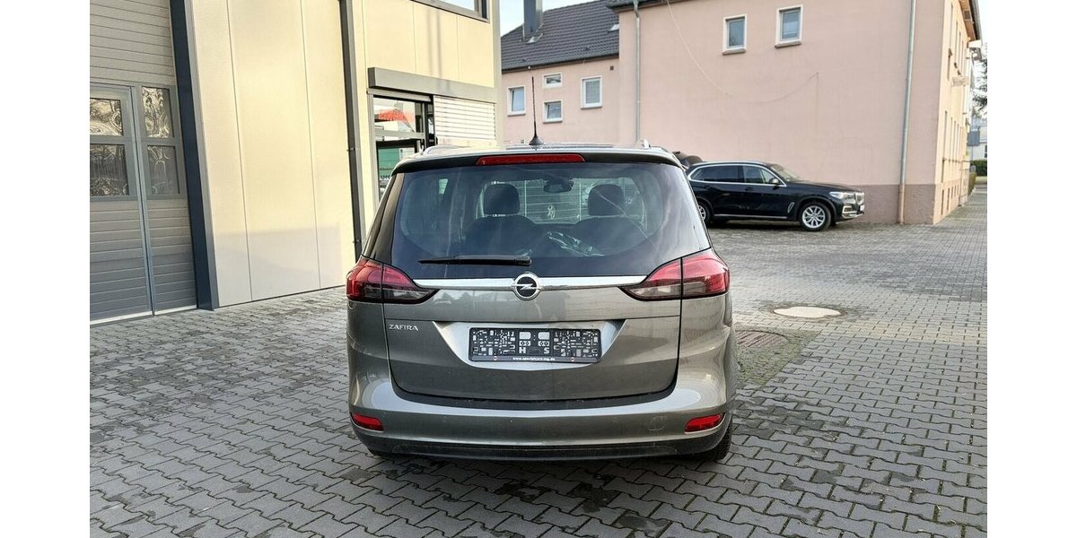 Opel Zafira Innovation / Automatik / Navi / 7 Sitze 95.000 km 14.890 &euro; Mönchengladbach 41066