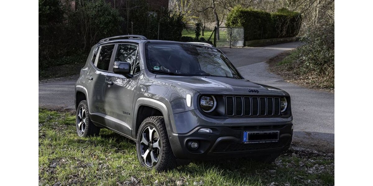 Jeep Renegade 61.000 km 23.499 &euro; Krefeld 47802