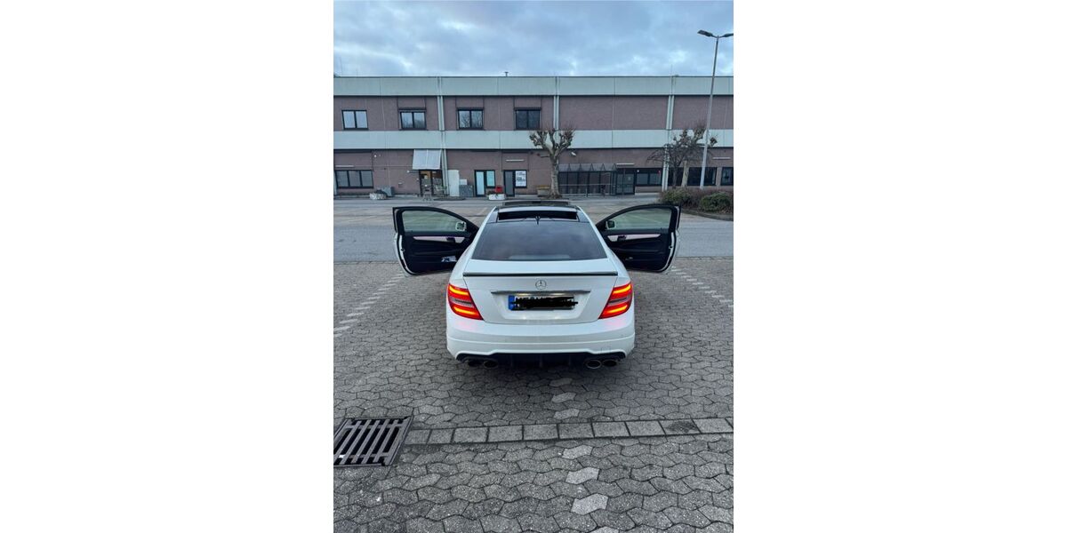Mercedes-Benz C 250 213.000 km 10.900 &euro; Monheim am rhein 40789