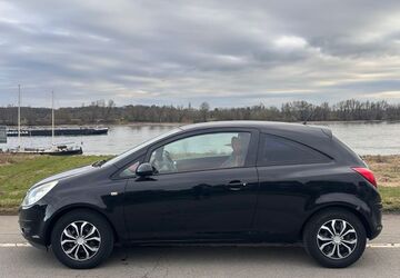 Opel Corsa 178.000 km 2.600 &euro; Düsseldorf 40225