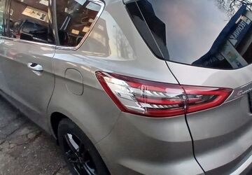 Ford S-Max 148.000 km 13.950 &euro; Duisburg 47249