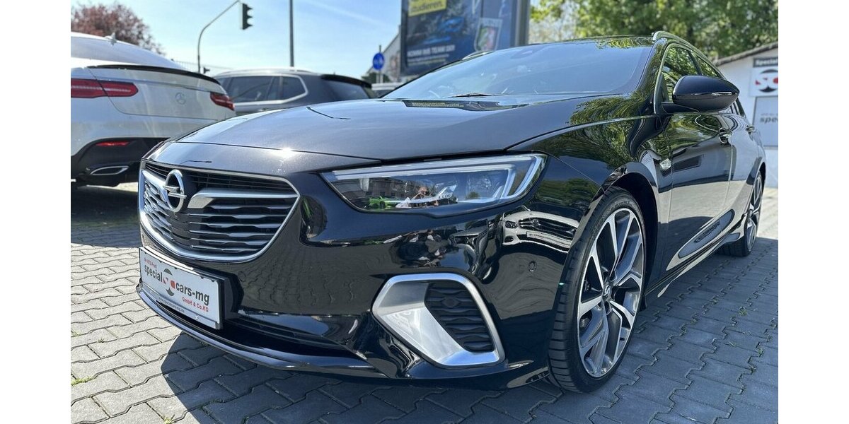 Opel Insignia B Sports Tourer GSi 4x4 / Headup / Pano 140.000 km 12.900 &euro; Mönchengladbach 41066