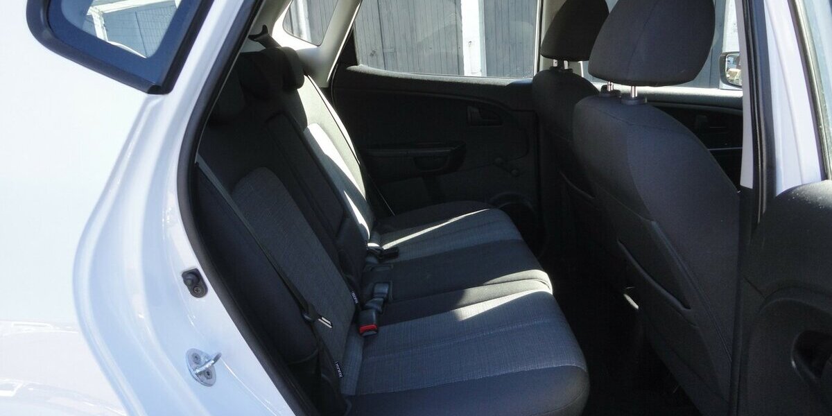 Kia Venga Vision 1,4 Klima SHZ Alu17+ Allwetter 2.Hd 96.000 km 4.950 &euro; Neuss 41462