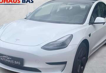 Tesla Model 3 75.222 km 23.550 &euro; Kaarst 41564