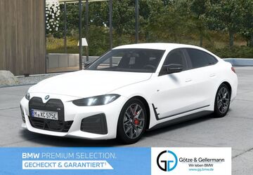 BMW i4 22.713 km 55.380 &euro; Mülheim 45472