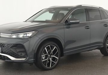 VW Tiguan 8.300 km 47.784 &euro; Düsseldorf 40233