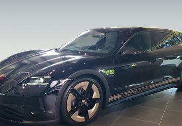 Porsche Taycan 6.000 km 111.950 &euro; Willich 47877