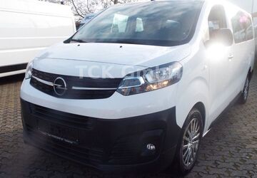 Opel Vivaro 45.000 km 15.351 &euro; Mönchengladbach 41063