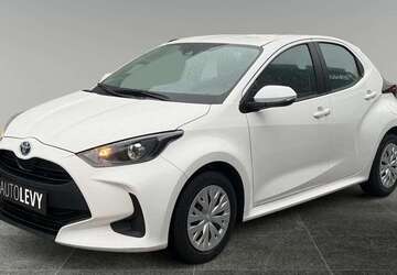 Toyota Yaris 34.794 km 17.190 &euro; Düsseldorf 40233