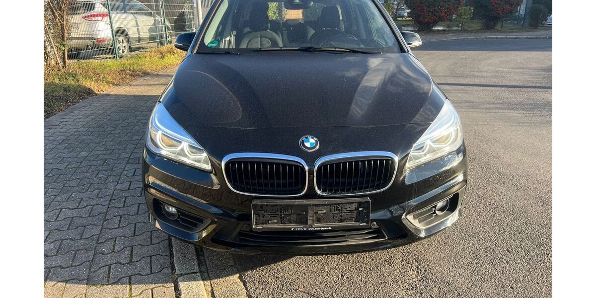 BMW 218 80.000 km 14.499 &euro; Düsseldorf 40231